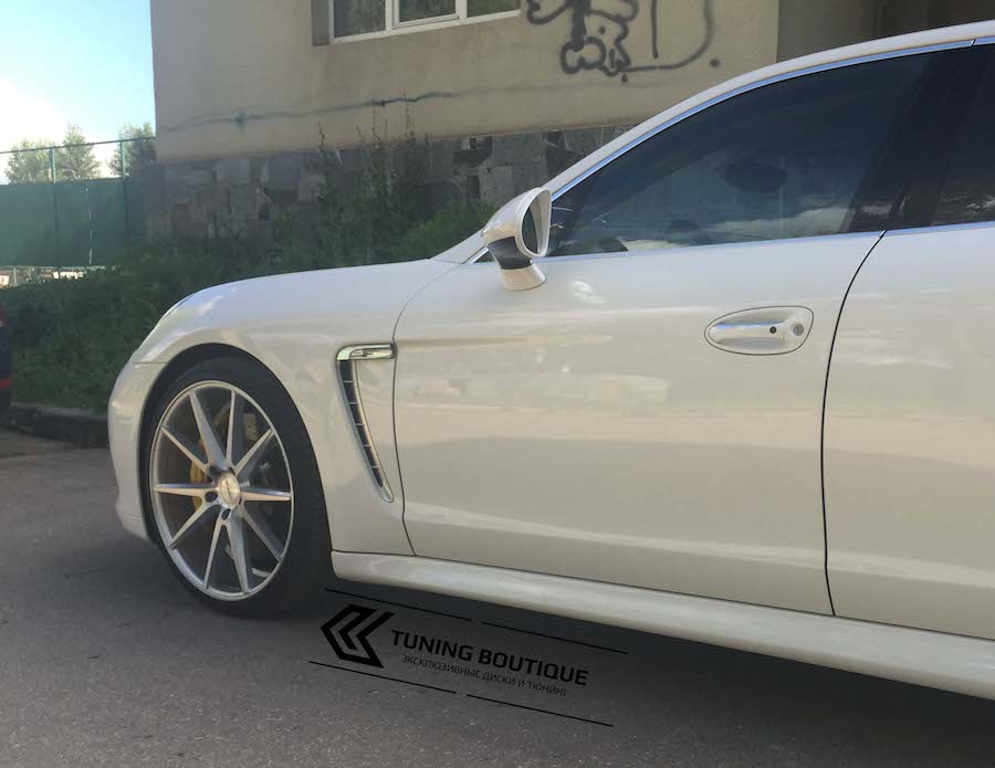 Porsche Panamera на 22" дисках Vossen VFS1 Silver Polished фото 3